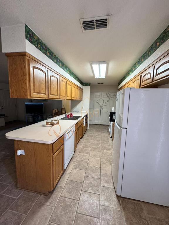House for rent at 6615 Nielsen Way, Golden Valley, AZ 86413