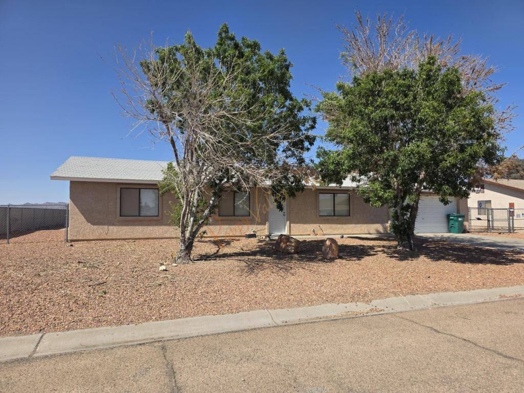 House for rent at 6615 Nielsen Way, Golden Valley, AZ 86413