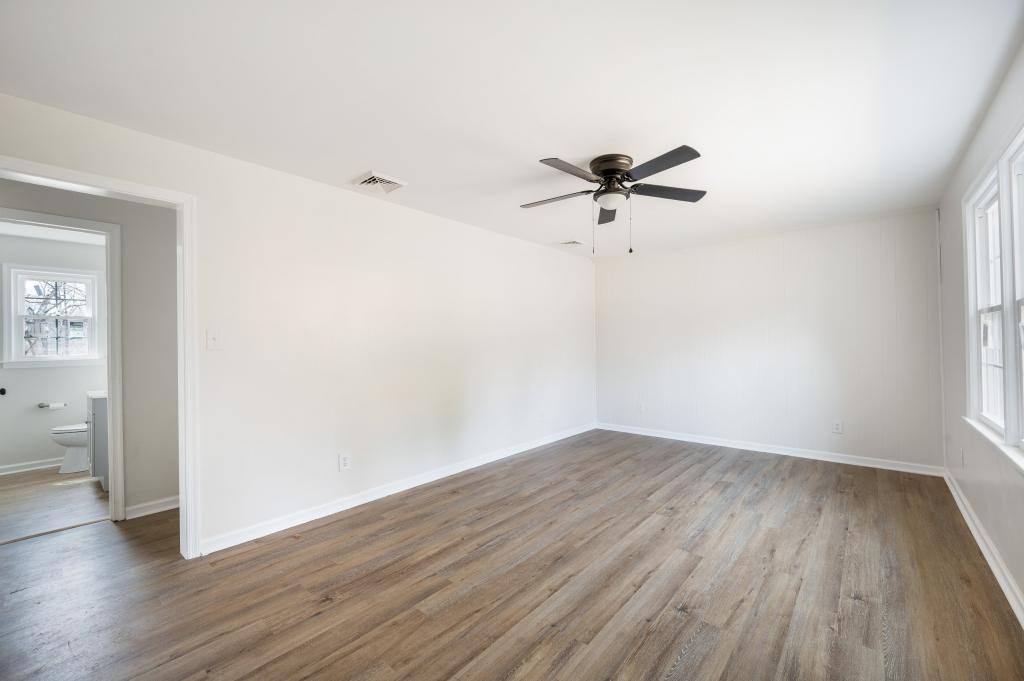 Apartment for rent at 236 Wildwood Acres, Madison Heights, VA 24572