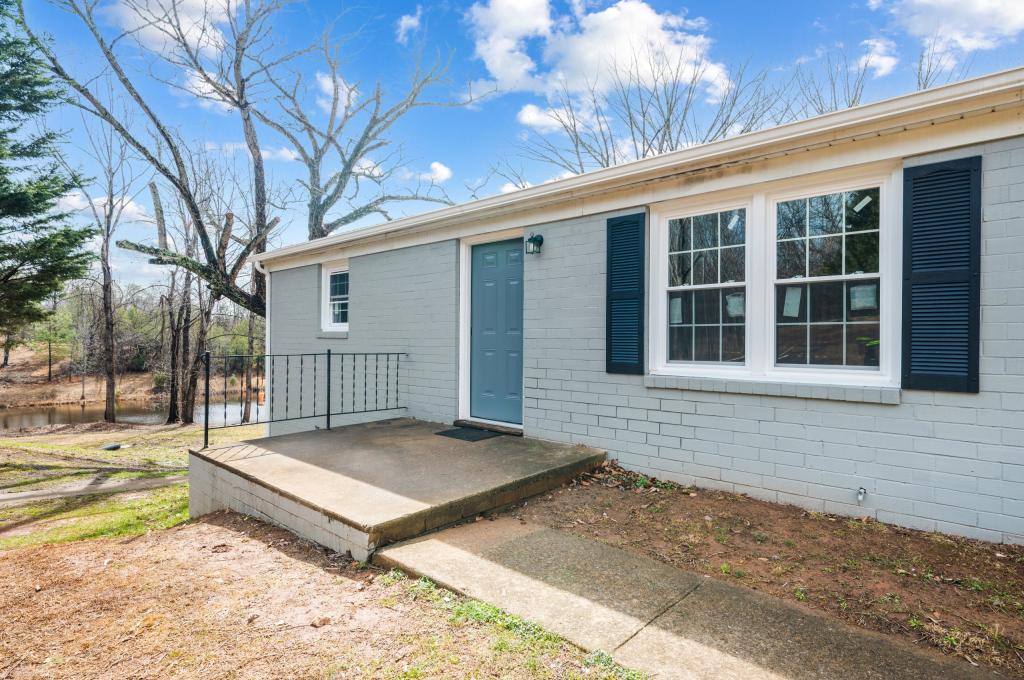 Apartment for rent at 236 Wildwood Acres, Madison Heights, VA 24572