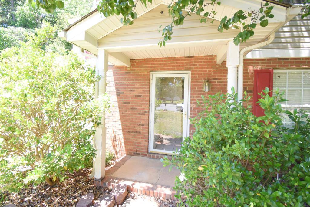 House for rent at 1431 Olde Justin Place, Charlotte, NC 28262