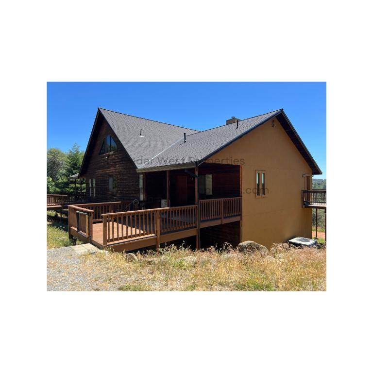 House for rent at 3120 Oak Knoll Rd, Placerville, CA 95667