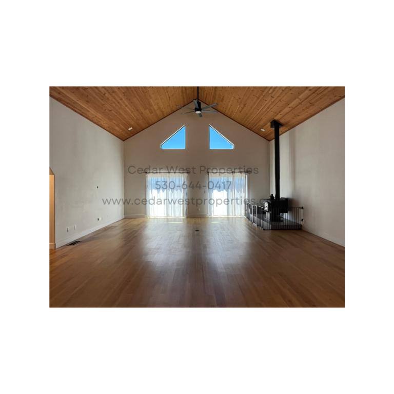 House for rent at 3120 Oak Knoll Rd, Placerville, CA 95667