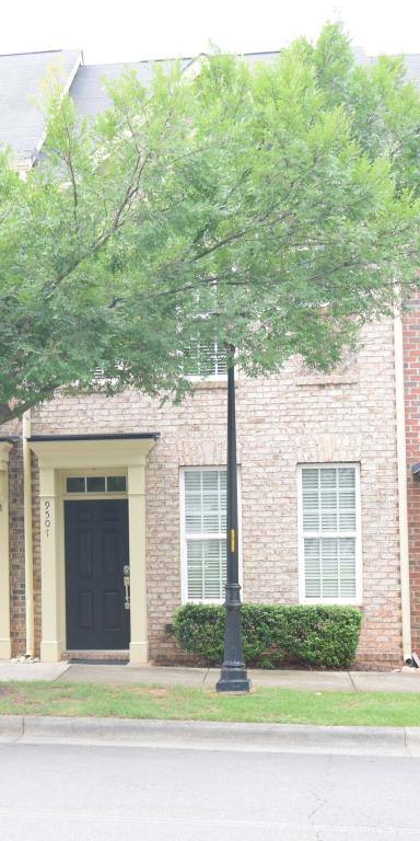 Townhouse for rent at 9507 Longstone Lane, Charlotte, NC 28277