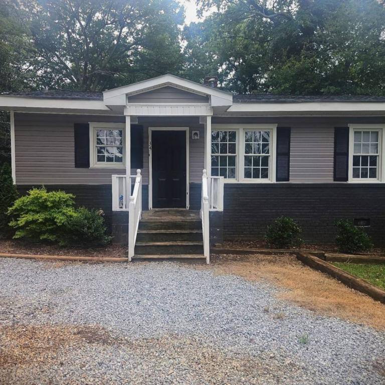 House for rent at 34 Orlando Ave, Greenville, SC 29609