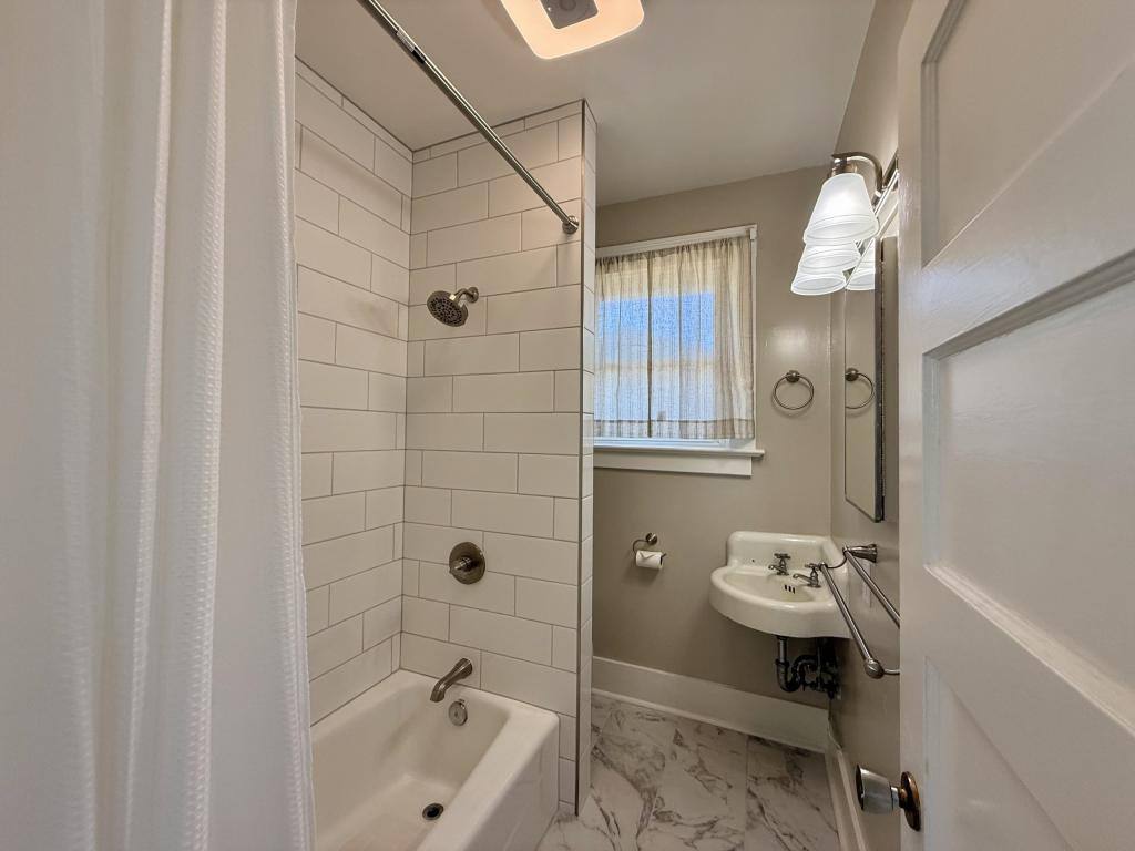 House for rent at 731 River Ave, Oakdale, CA 95361