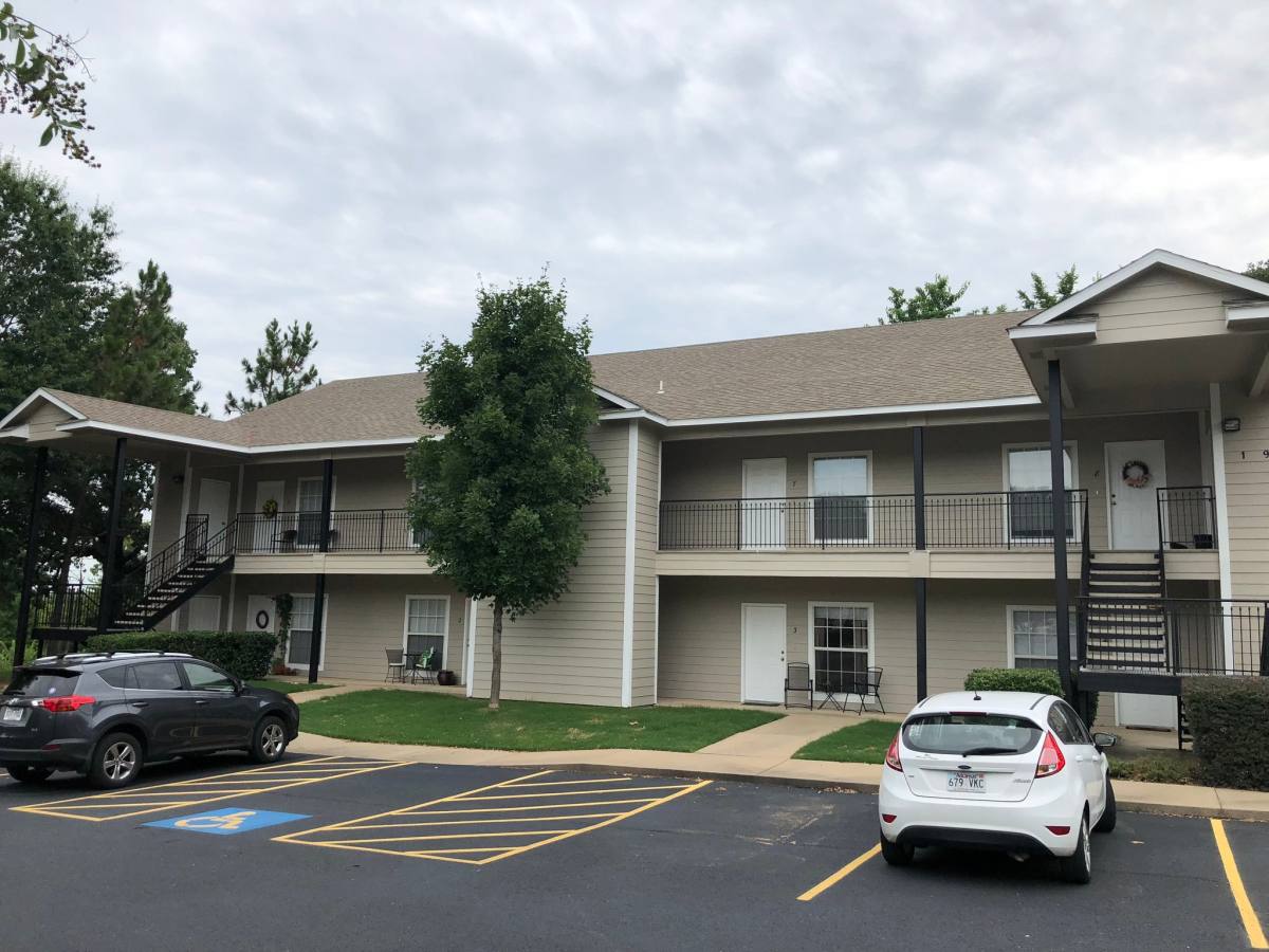 Apartment for rent at 1790 N Gregg Ave #6, Fayetteville, AR 72703