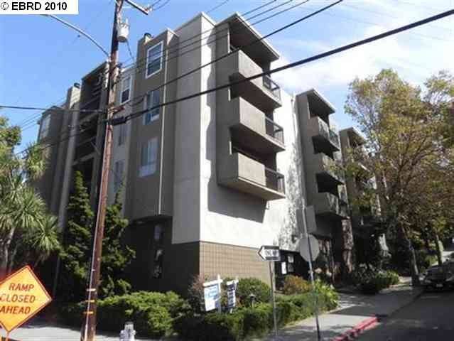 Apartment for rent at 150 Pearl St, Oakland, CA 94611