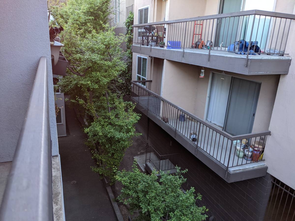 Apartment for rent at 150 Pearl St, Oakland, CA 94611