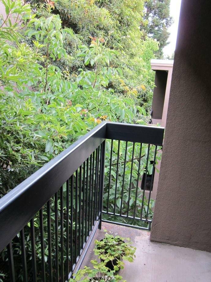 Apartment for rent at 150 Pearl St, Oakland, CA 94611
