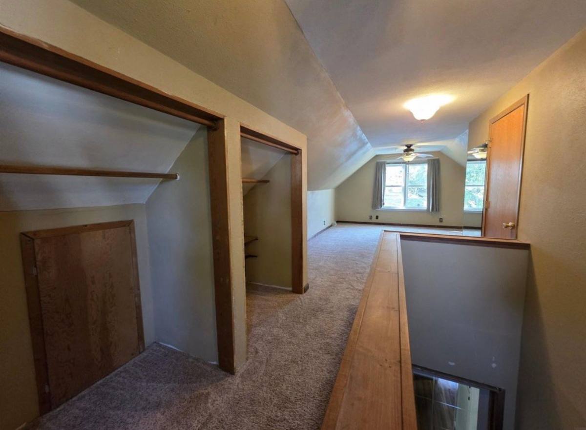 House for rent at 432 Auburn St, Waterloo, IA 50701