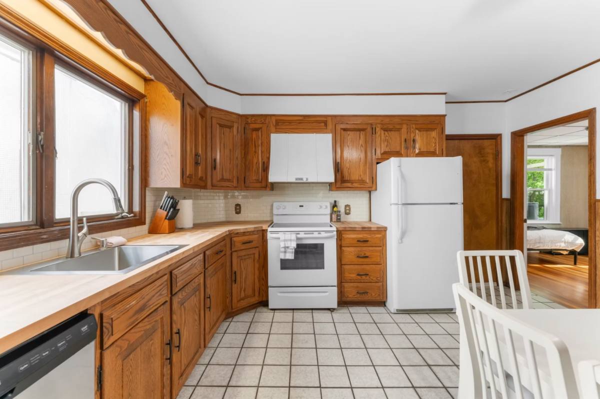 Apartment for rent at 29 Harbor St, Salem, MA 01970