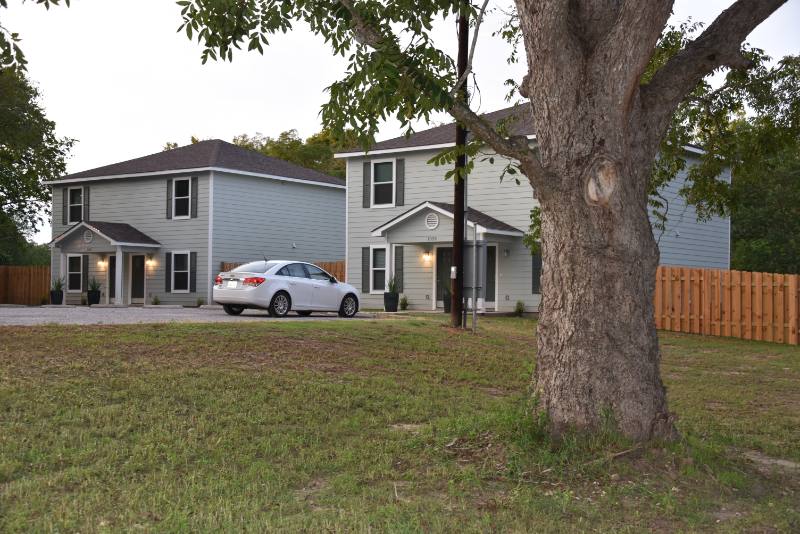 Townhouse for rent at 1033 E Milam #3, Luling, TX 78648