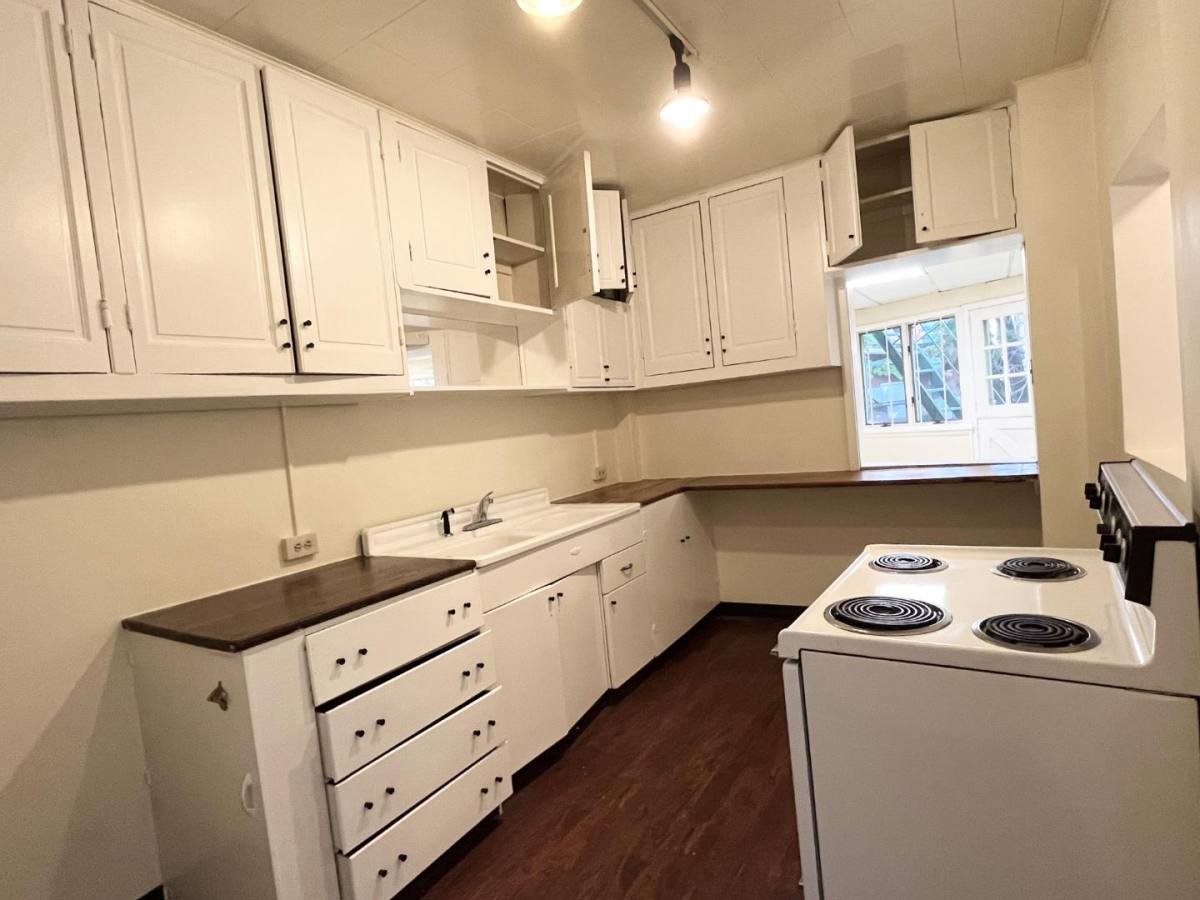 Apartment for rent at 18 E Hamilton St #1, Baltimore, MD 21202