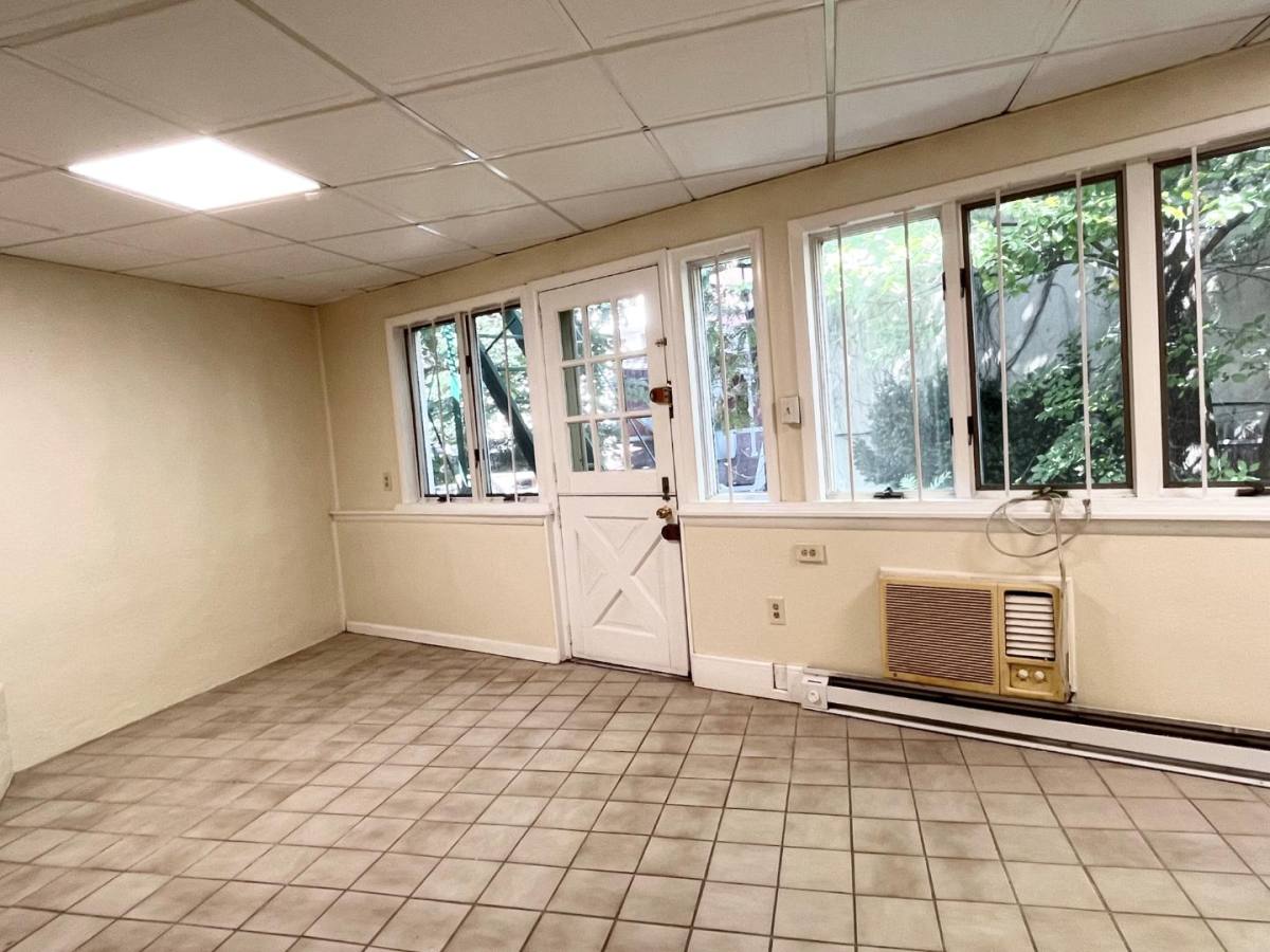 Apartment for rent at 18 E Hamilton St #1, Baltimore, MD 21202