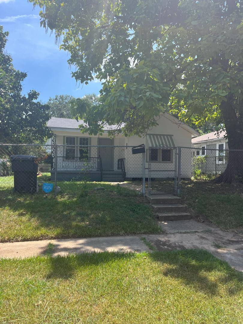 House for rent at 3201 Desoto St #1, Shreveport, LA 71109