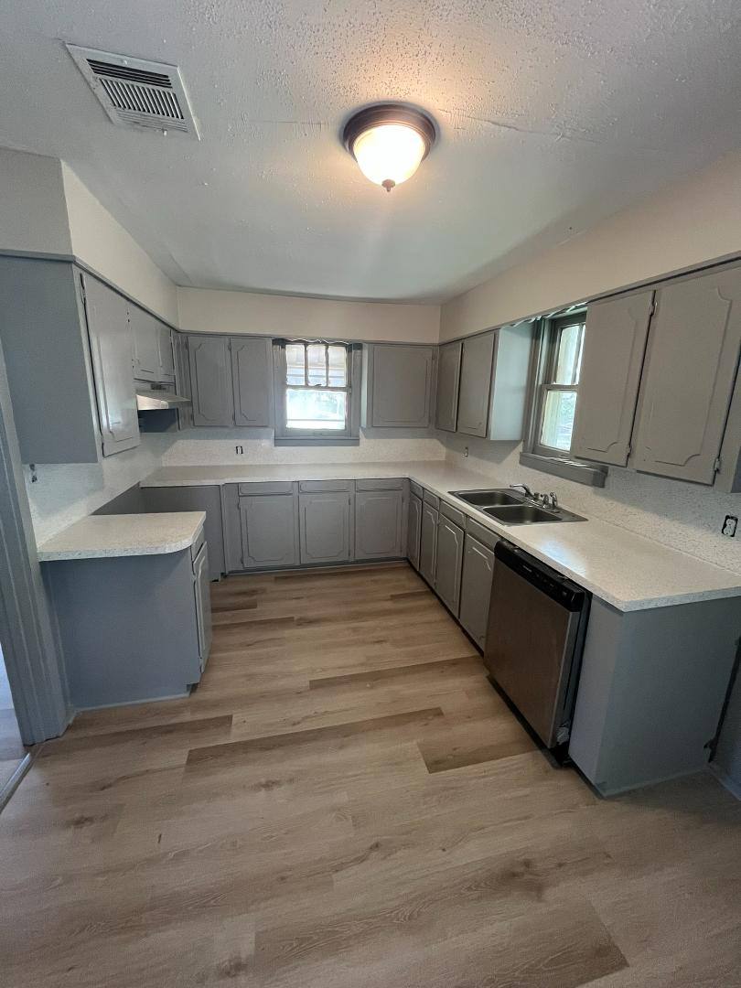House for rent at 3201 Desoto St #1, Shreveport, LA 71109
