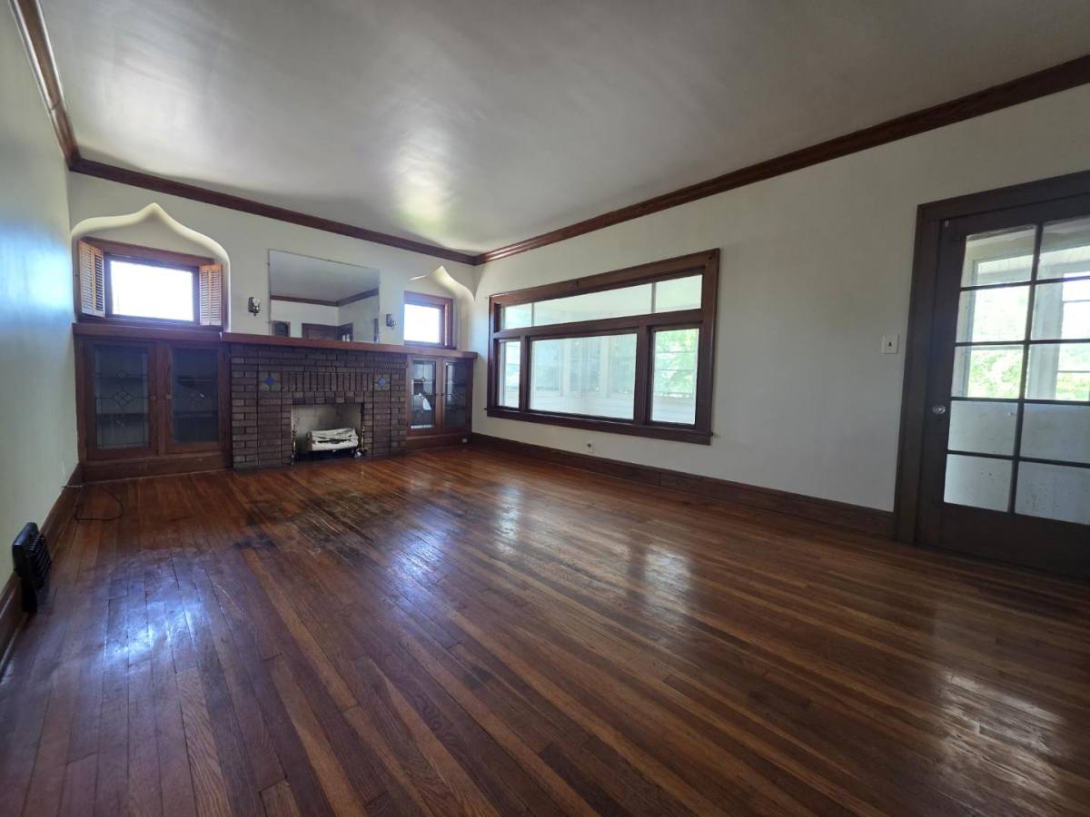 Apartment for rent at 4878 E 93rd St #4878, Cleveland, OH 44125