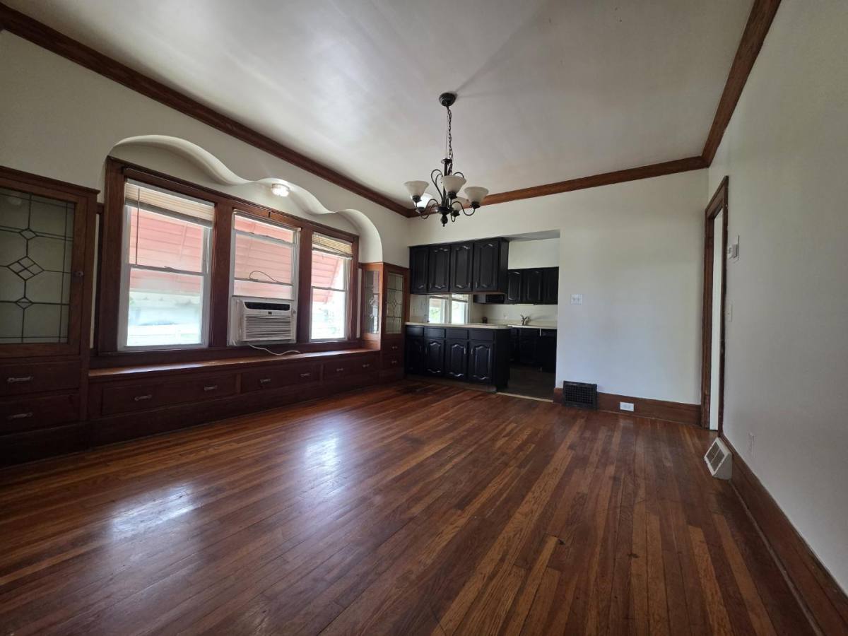 Apartment for rent at 4878 E 93rd St #4878, Cleveland, OH 44125