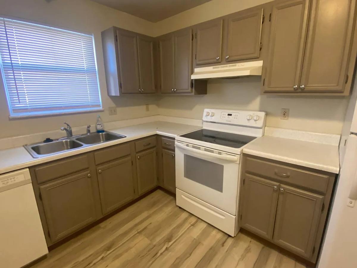 Apartment for rent at 608 B Linda Lane #B, Saint Charles, MO 63304