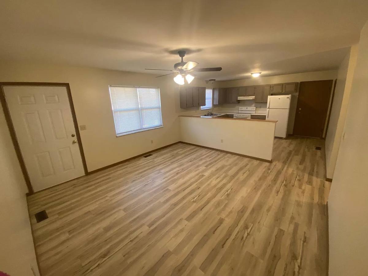 Apartment for rent at 608 B Linda Lane #B, Saint Charles, MO 63304
