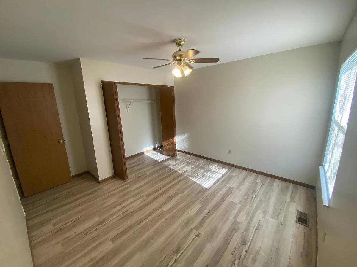 Apartment for rent at 608 B Linda Lane #B, Saint Charles, MO 63304