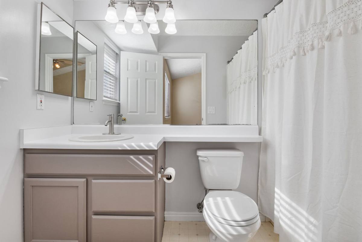 House for rent at 318 Spyglass Dr, Tooele, UT 84074