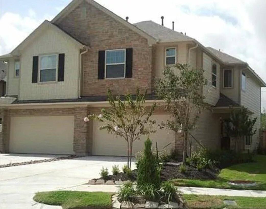 Townhouse for rent at 24530 Folkstone Circle, Katy, TX 77494