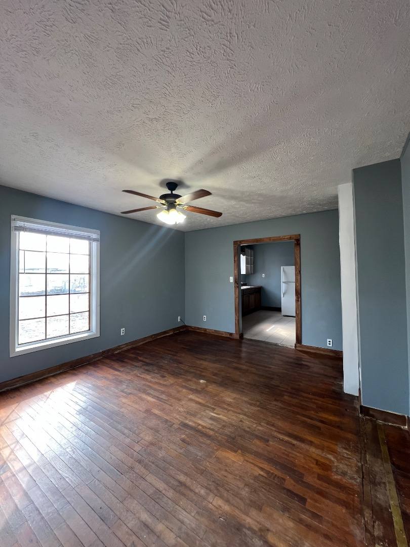 House for rent at 525 Carey St, Hutchinson, KS 67501