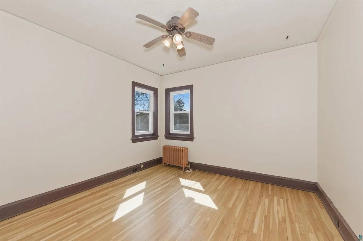 House for rent at 221 Snelling Ave, Duluth, MN 55811