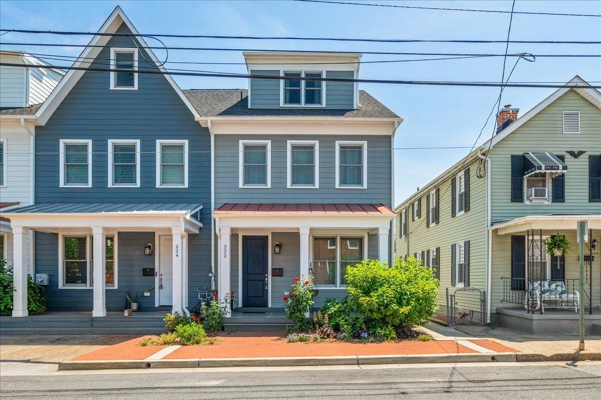Townhouse for rent at 222 E 6th St, Frederick, MD 21701