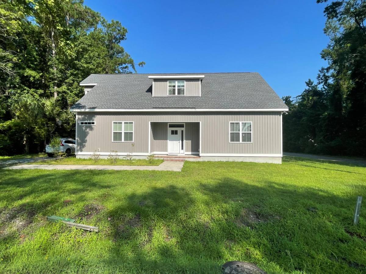 Townhouse for rent at 254 Peiffer Ave, Wilmington, NC 28409