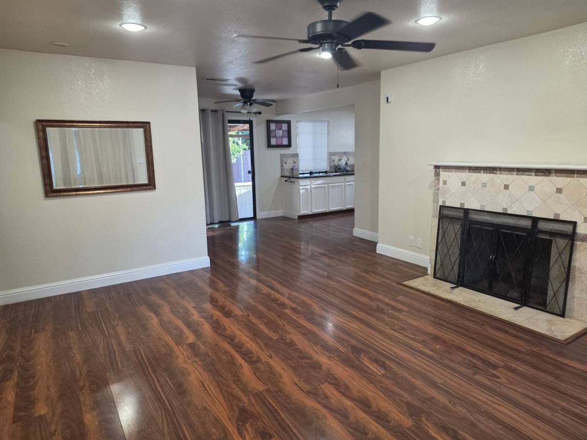 House for rent at 2708 16th Ave, Sacramento, CA 95820