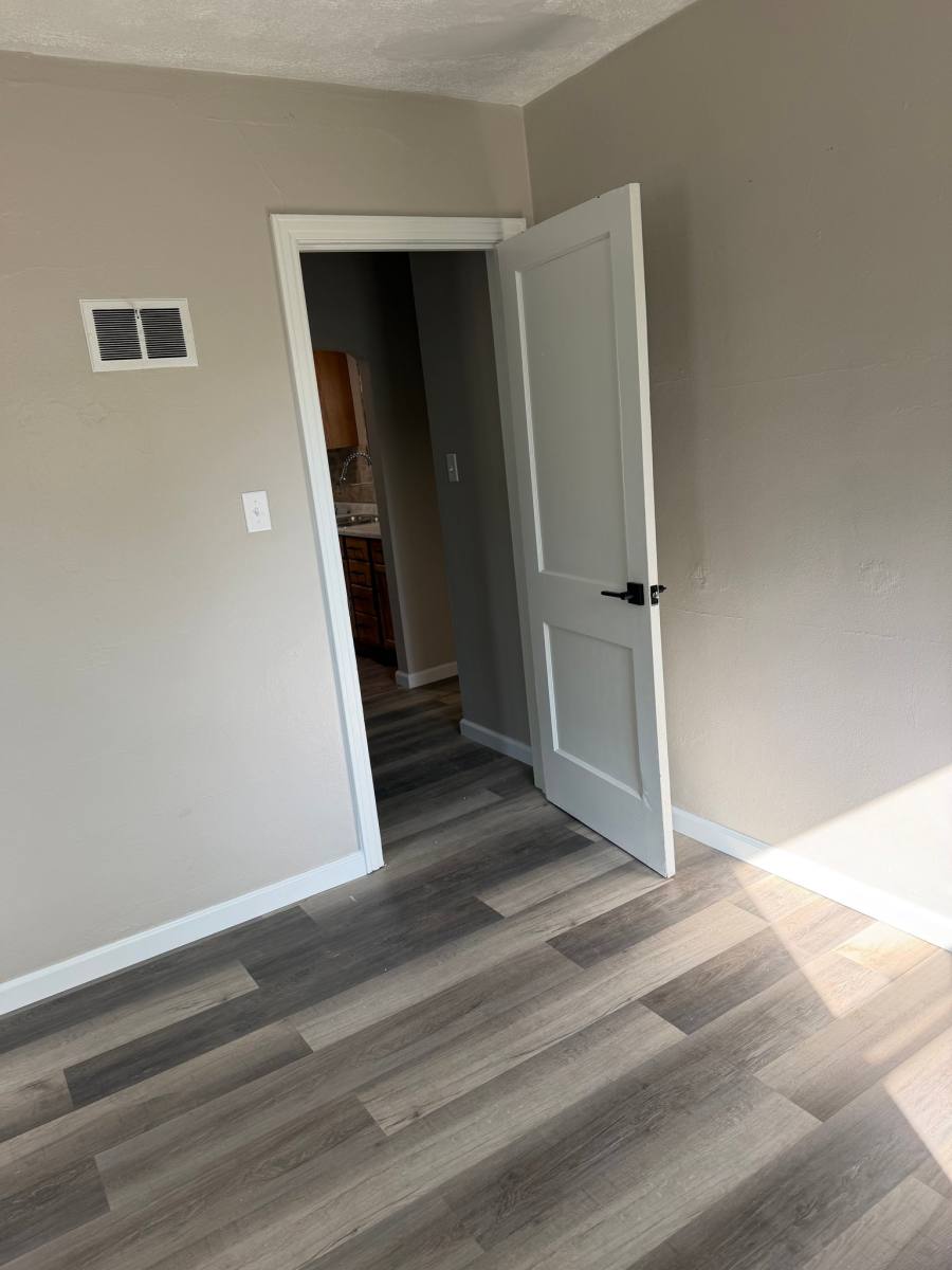 Apartment for rent at 616 S Eddy St, Grand Island, NE 68801