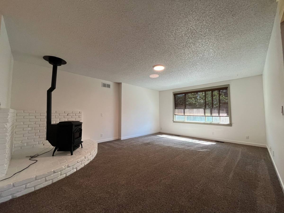 Apartment for rent at 2806 NE Shepard Rd #1, Bend, OR 97701