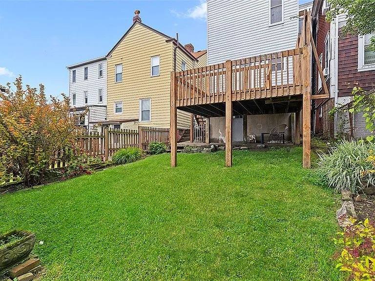 House for rent at 27 Dilworth St, Pittsburgh, PA 15211