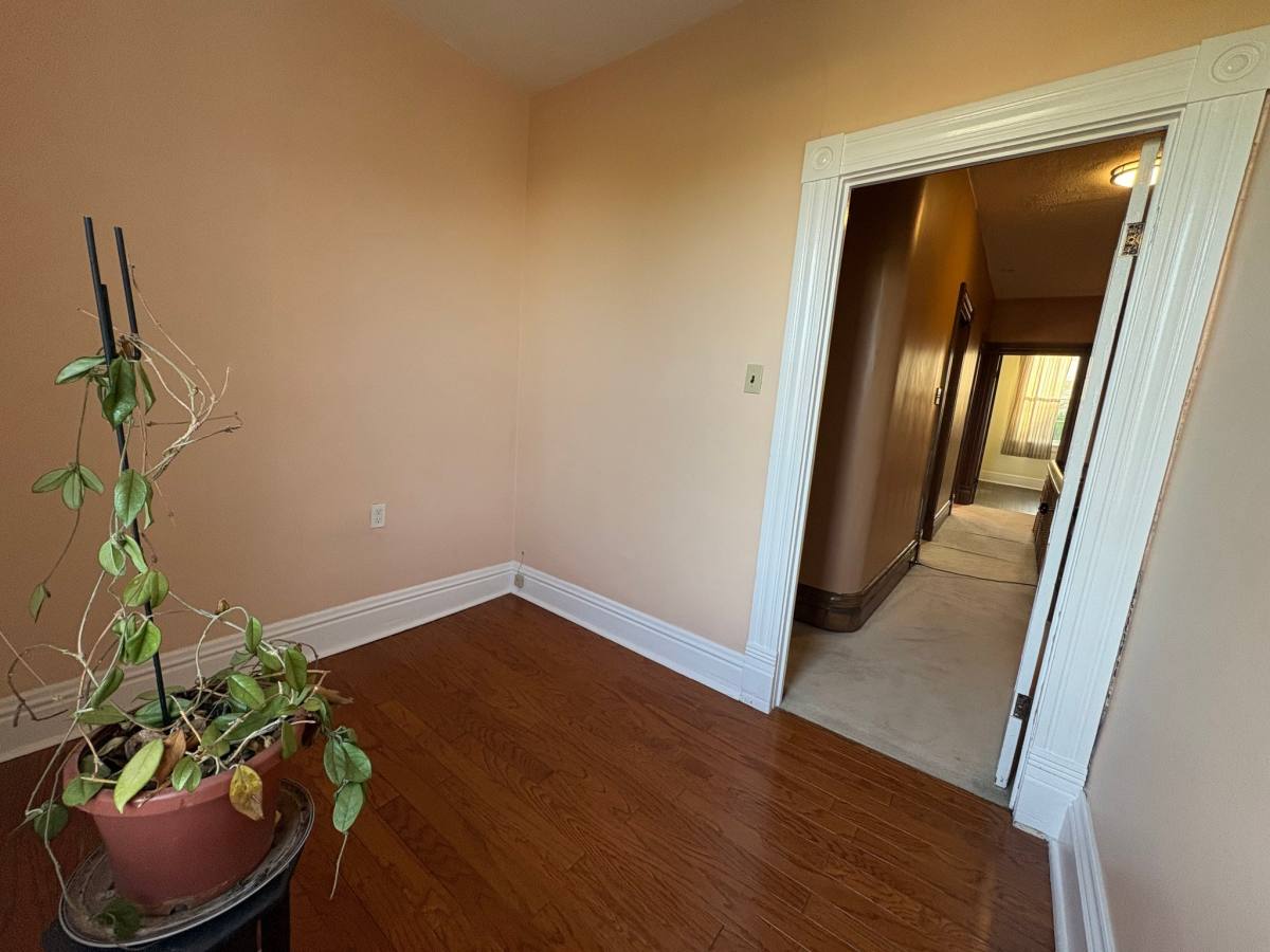 House for rent at 27 Dilworth St, Pittsburgh, PA 15211