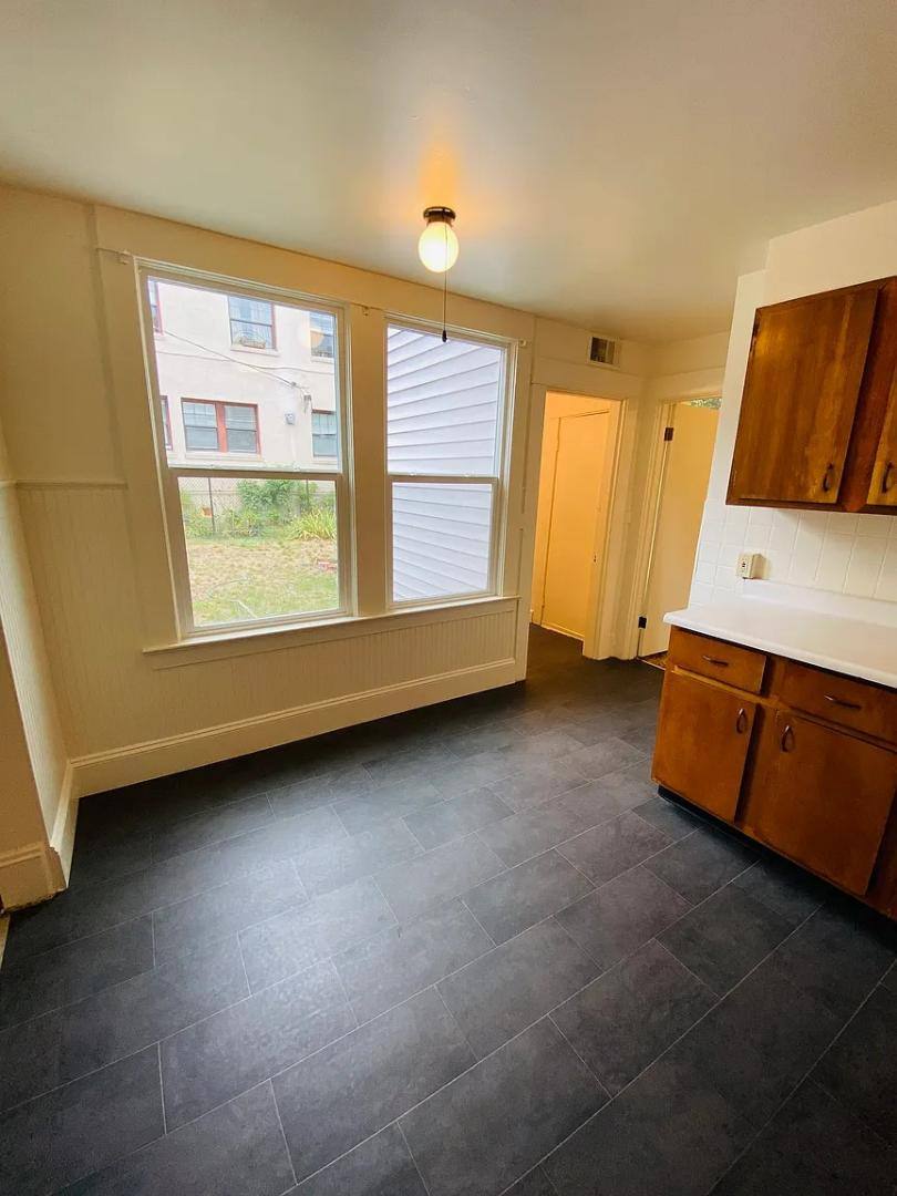 Apartment for rent at 830 SE Belmont St #830, Portland, OR 97214
