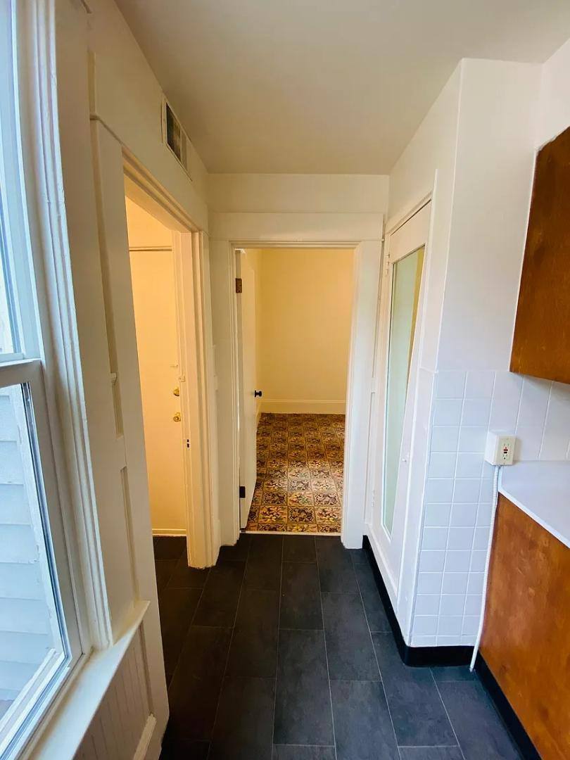 Apartment for rent at 830 SE Belmont St #830, Portland, OR 97214