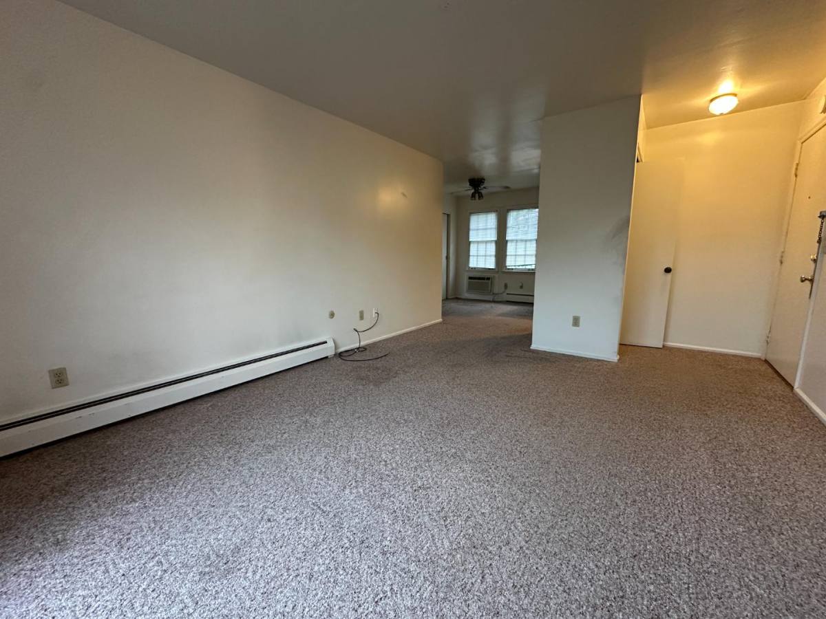 Apartment for rent at 325 W High St #14, Oxford, OH 45056