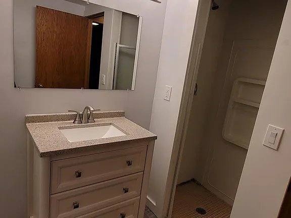 House for rent at 6015 Elliot Ave S, Minneapolis, MN 55417