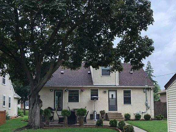 House for rent at 6015 Elliot Ave S, Minneapolis, MN 55417