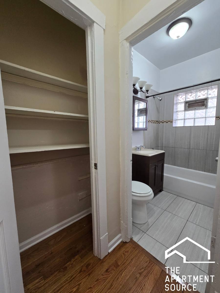 Apartment for rent at 3753 W Sunnyside Ave #1, Chicago, IL 60625