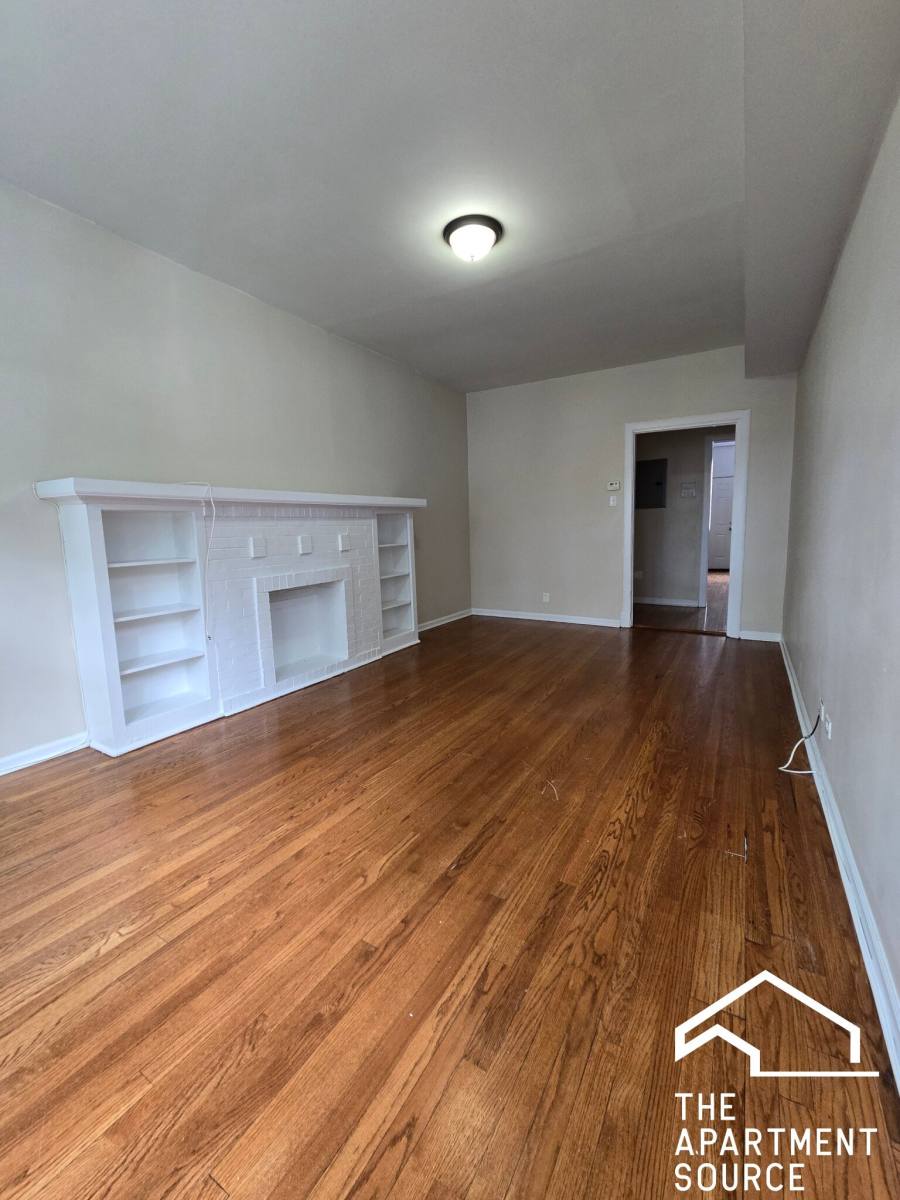 Apartment for rent at 3753 W Sunnyside Ave #1, Chicago, IL 60625