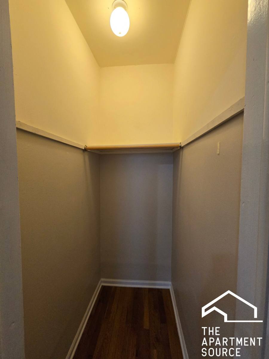Apartment for rent at 3753 W Sunnyside Ave #1, Chicago, IL 60625