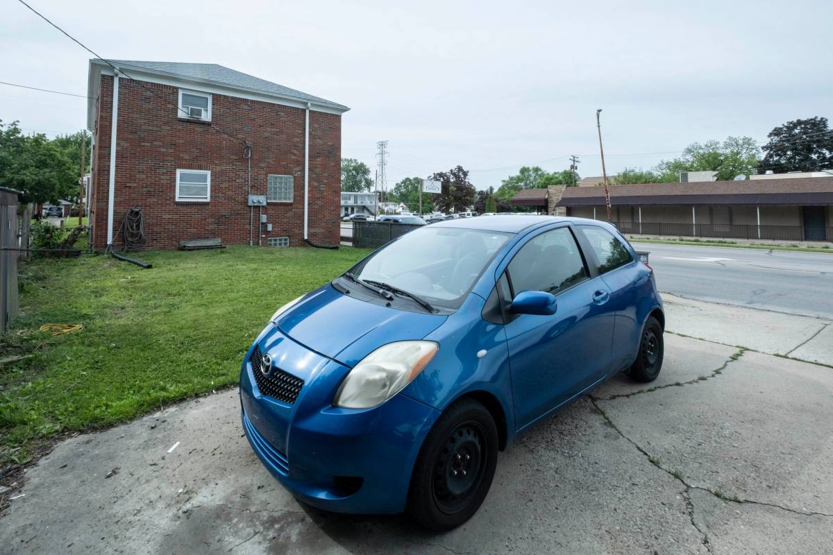 Apartment for rent at 3174 Sherbrooke Rd, Toledo, OH 43606