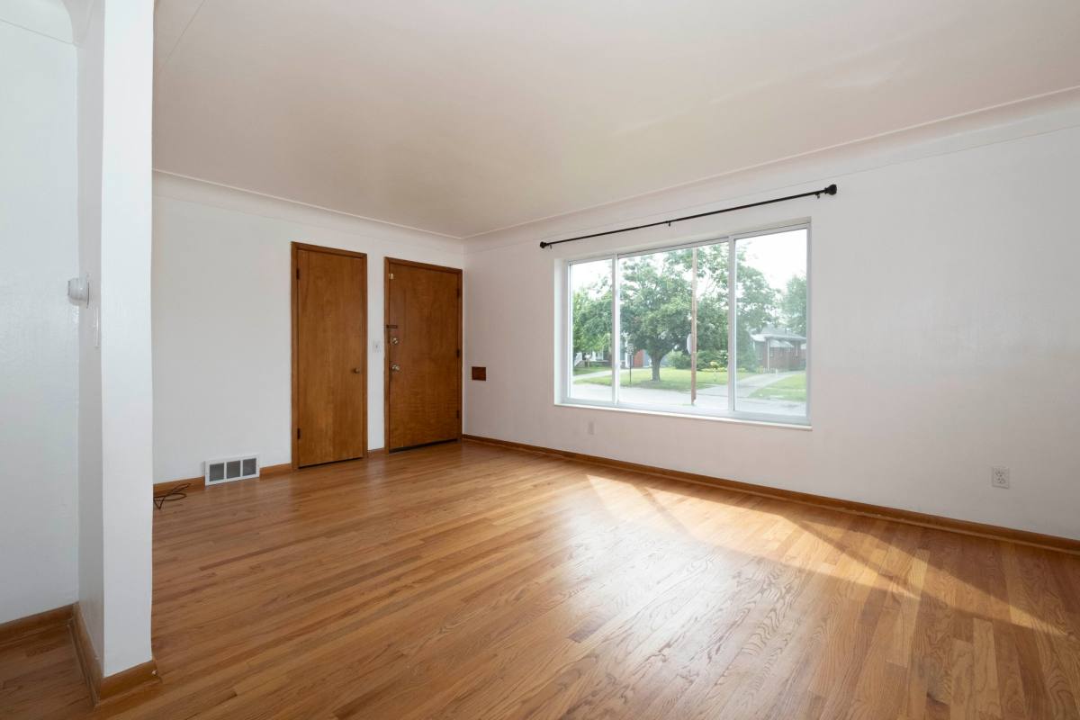 Apartment for rent at 3174 Sherbrooke Rd, Toledo, OH 43606
