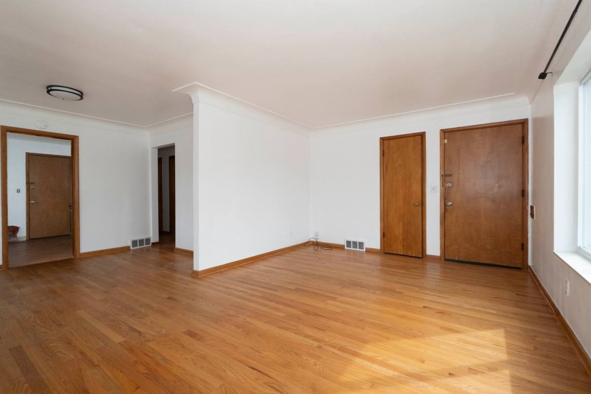 Apartment for rent at 3174 Sherbrooke Rd, Toledo, OH 43606