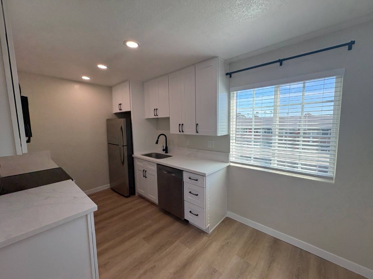Apartment for rent at 328 S Weitzel St 28, Oceanside, CA 92054
