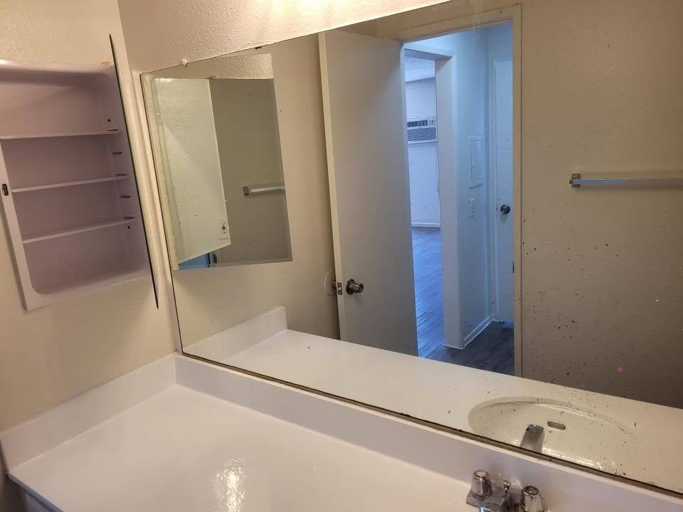 Apartment for rent at 8651 8661 Wilbur Ave #113A, Northridge, CA 91324